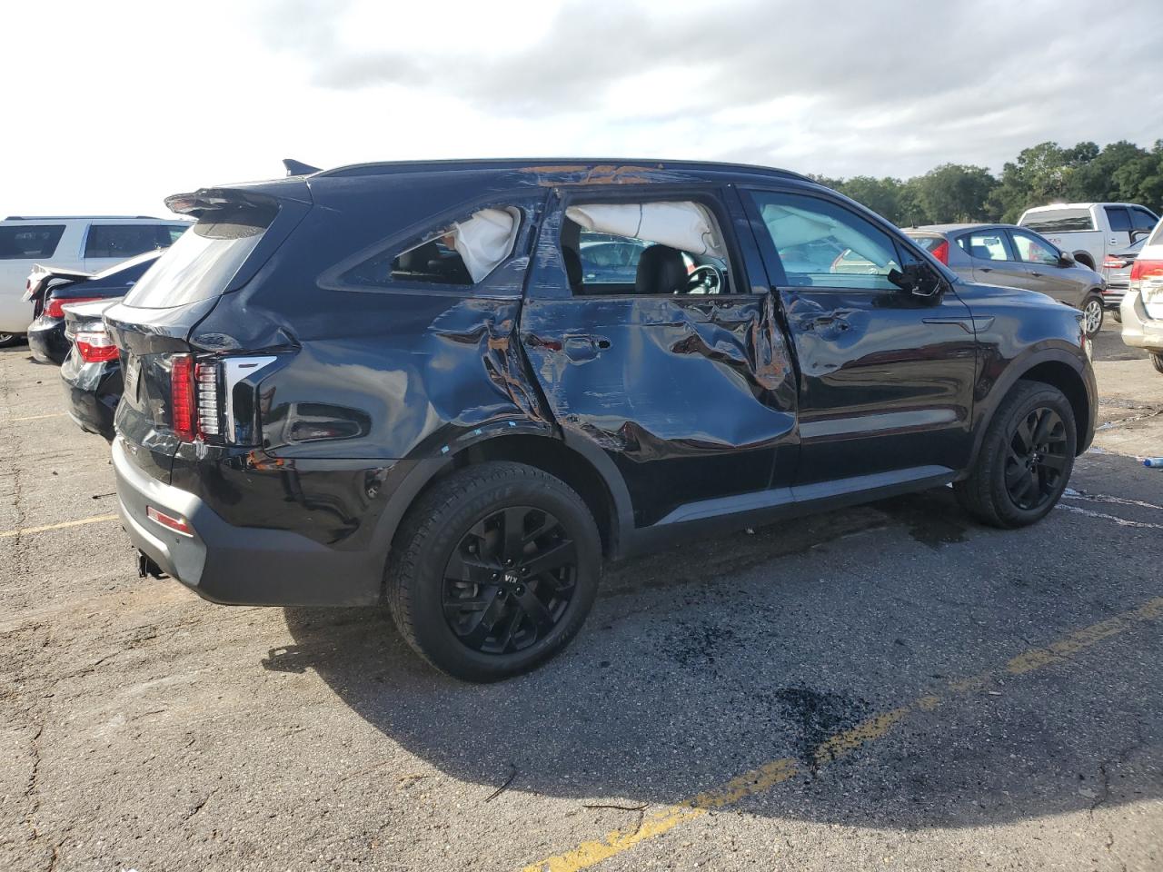 2021 KIA Sorento VIN 5XYRLDLC7MG021696 Copart auction photo, side damage thumbnail 3