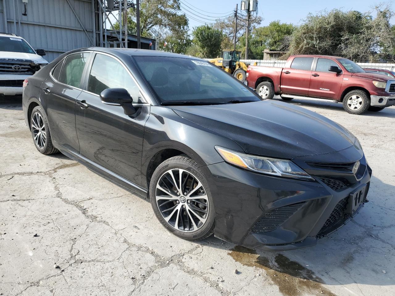 2019 Toyota Camry VIN 4T1B11HK9KU763062 Copart auction photo, rear end / side damage thumbnail 4