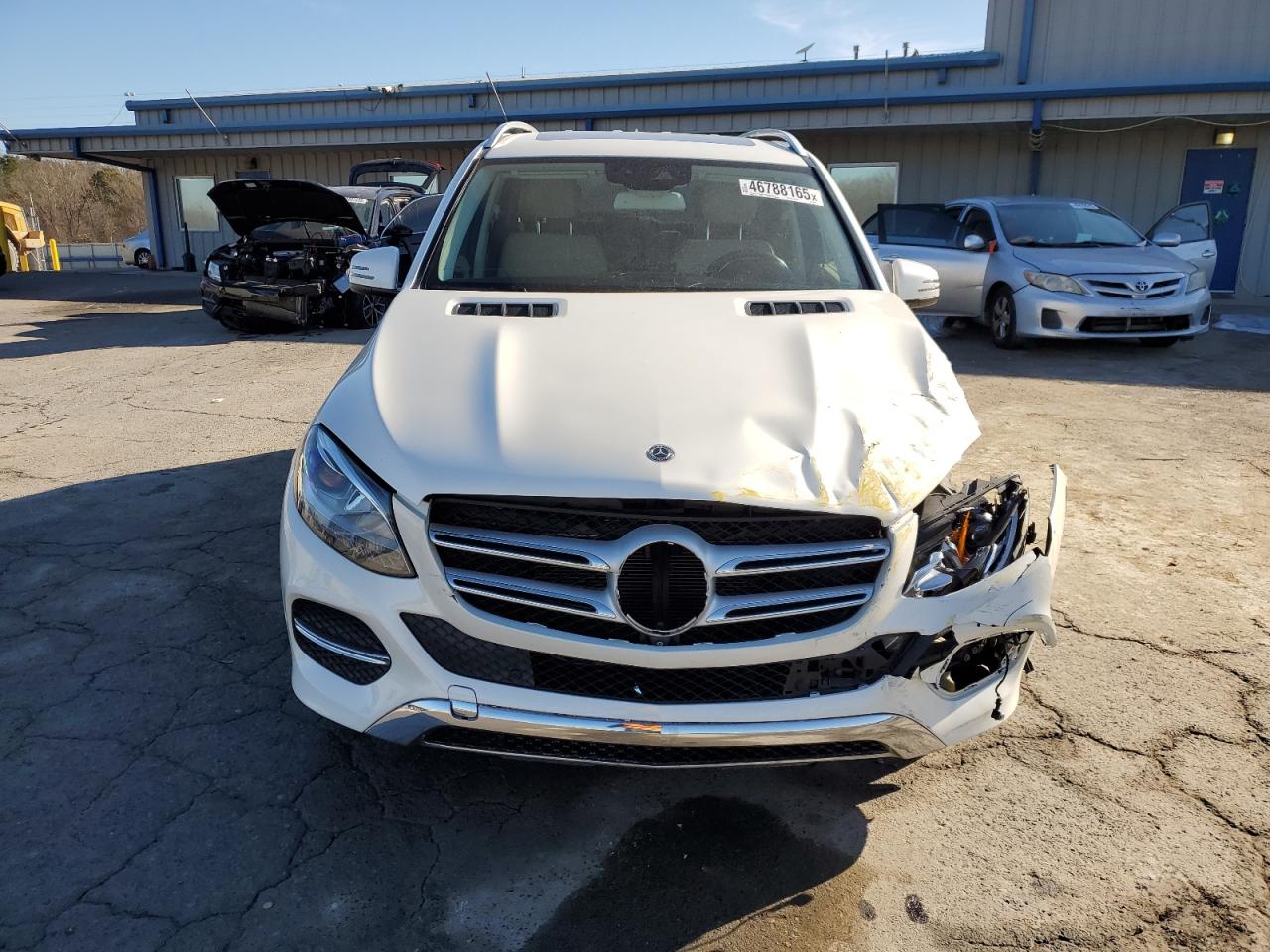 2018 Mercedes-Benz GLE VIN 4JGDA5JB6JB085567 Copart auction photo, front end damage thumbnail 5