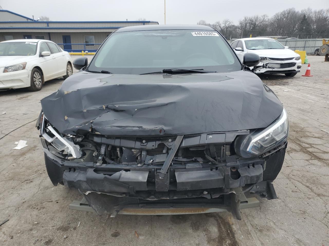 2020 Nissan Sentra VIN 3N1AB8CV2LY232939 Copart auction photo, front end / minor dent/scratches damage thumbnail 5