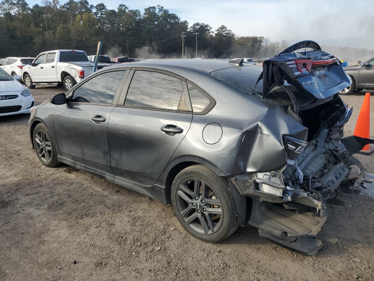 2021 KIA Forte VIN 3KPF34AD3ME340220 Copart auction photo, rear end damage thumbnail 2