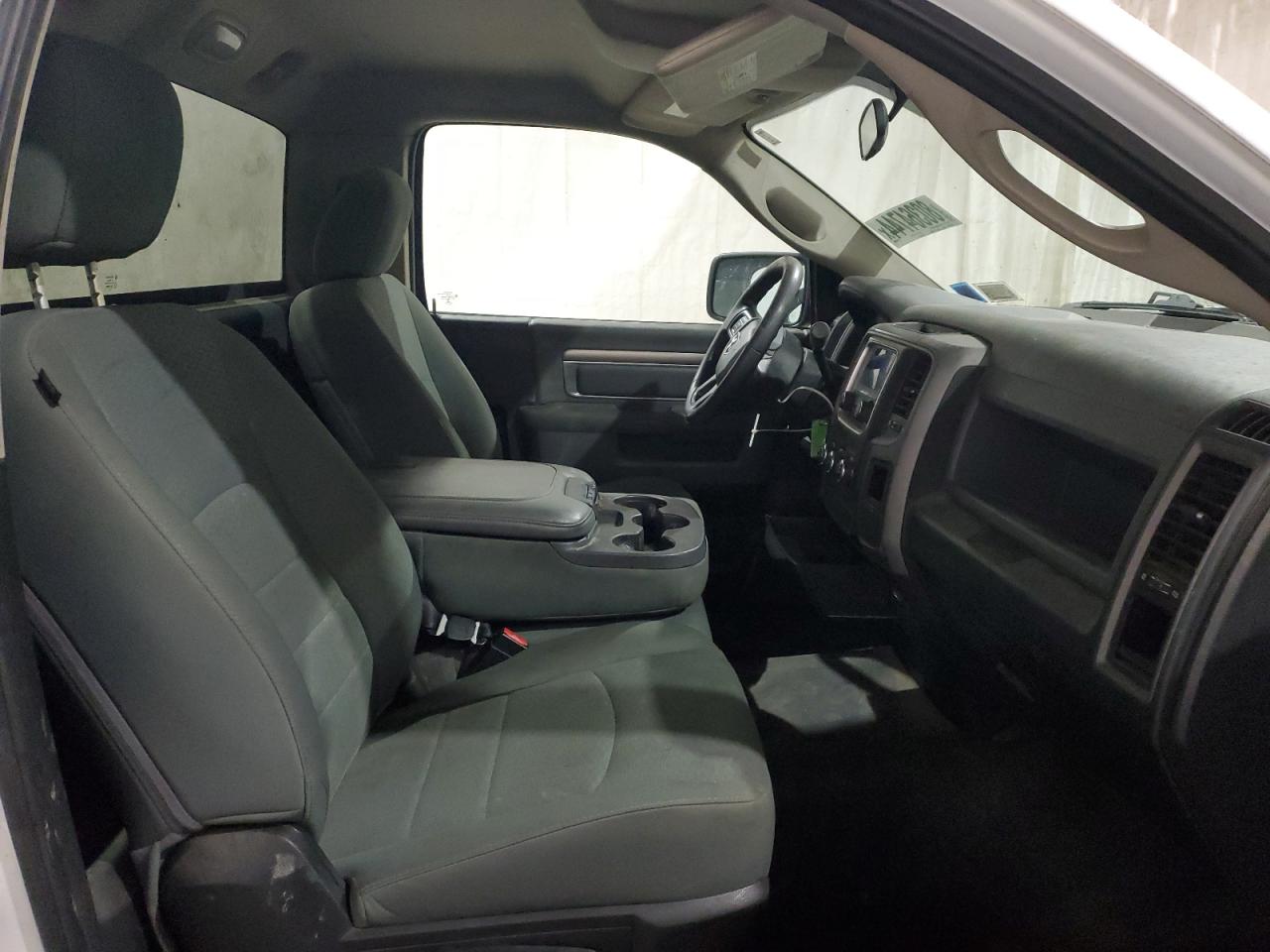 2016 RAM 1500 VIN 3C6JR6DT8GG261813 Copart auction photo, front end damage thumbnail 10