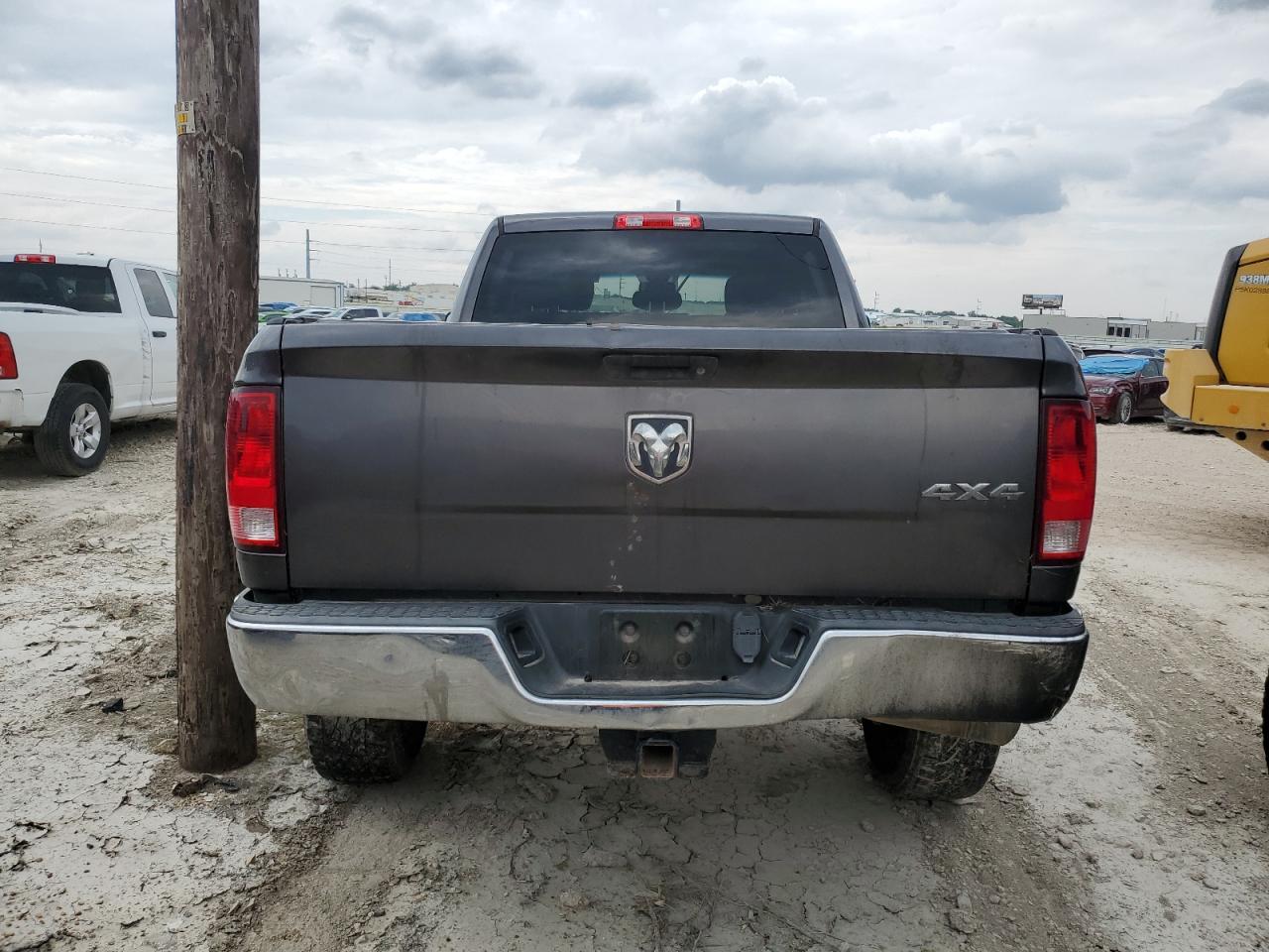 2014 RAM 2500 VIN 3C6UR5CL7EG235080 Copart auction photo, all over damage thumbnail 6