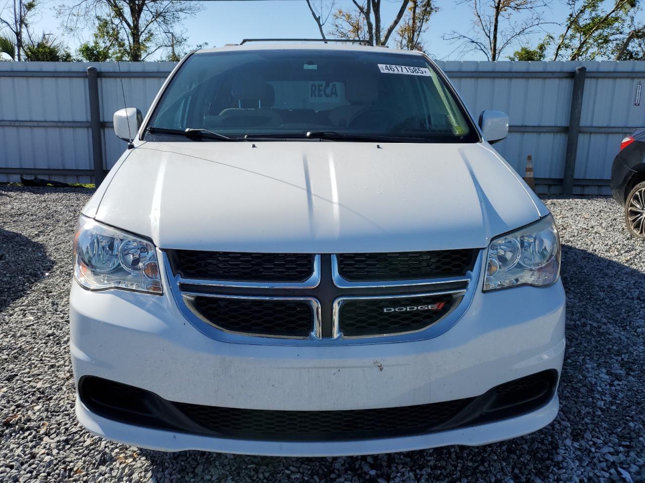 2016 Dodge Caravan VIN 2C4RDGCG8GR175979 Copart auction photo, water/flood / side damage thumbnail 5