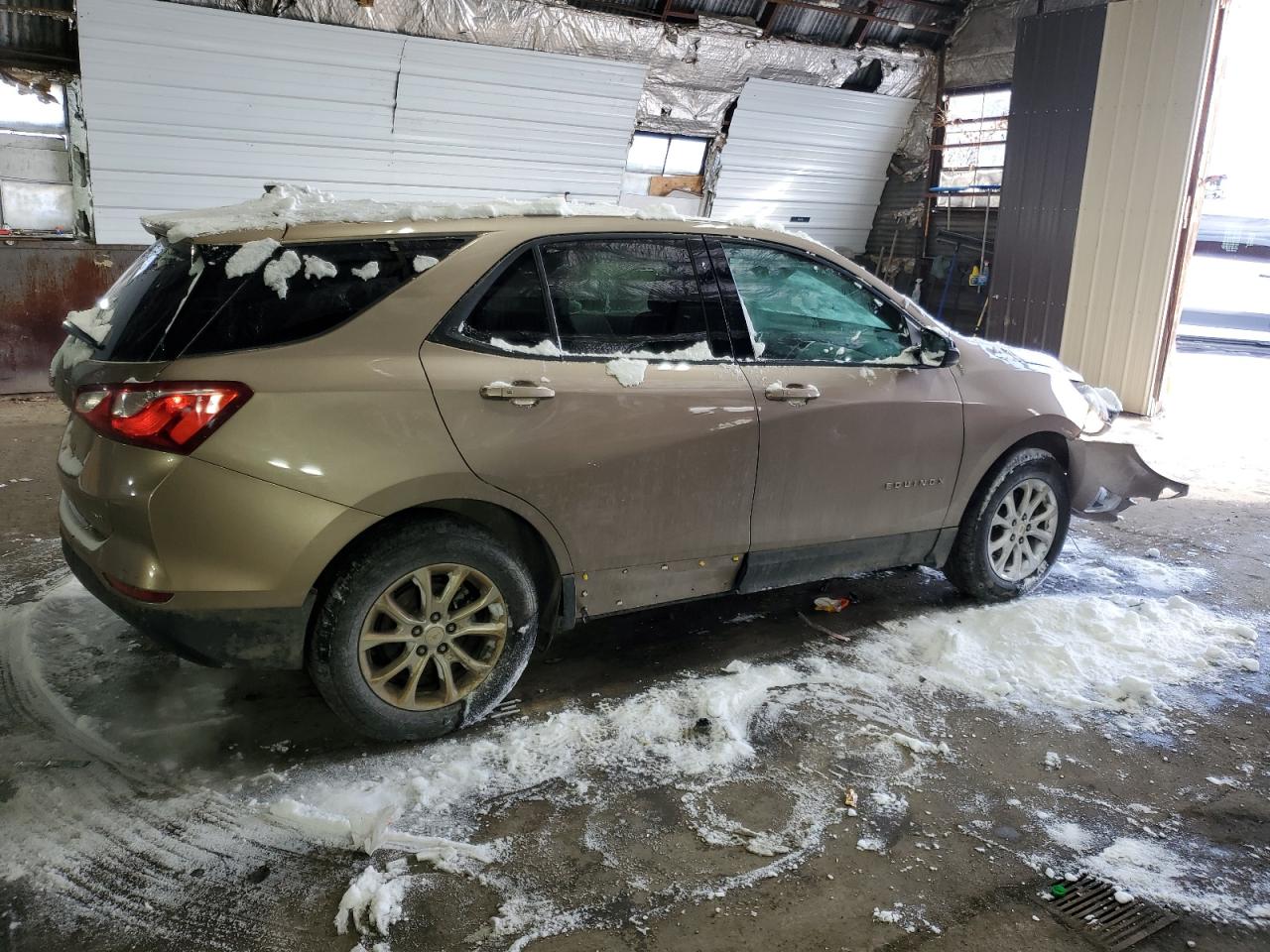 2019 Chevrolet Equinox VIN 2GNAXSEV2K6221603 Copart auction photo, front end / side damage thumbnail 3