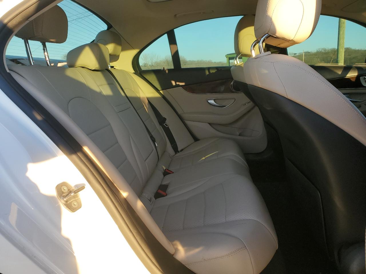 2017 Mercedes-Benz C-klasse VIN 55SWF4KB4HU212748 Copart auction photo, front end damage thumbnail 10
