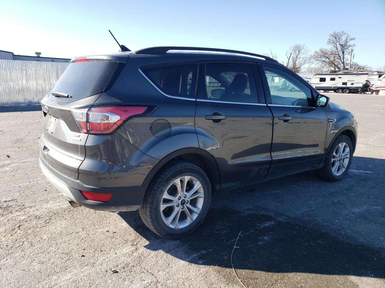 2018 Ford Escape VIN 1FMCU9GD0JUA38557 Copart auction photo, front end damage thumbnail 3