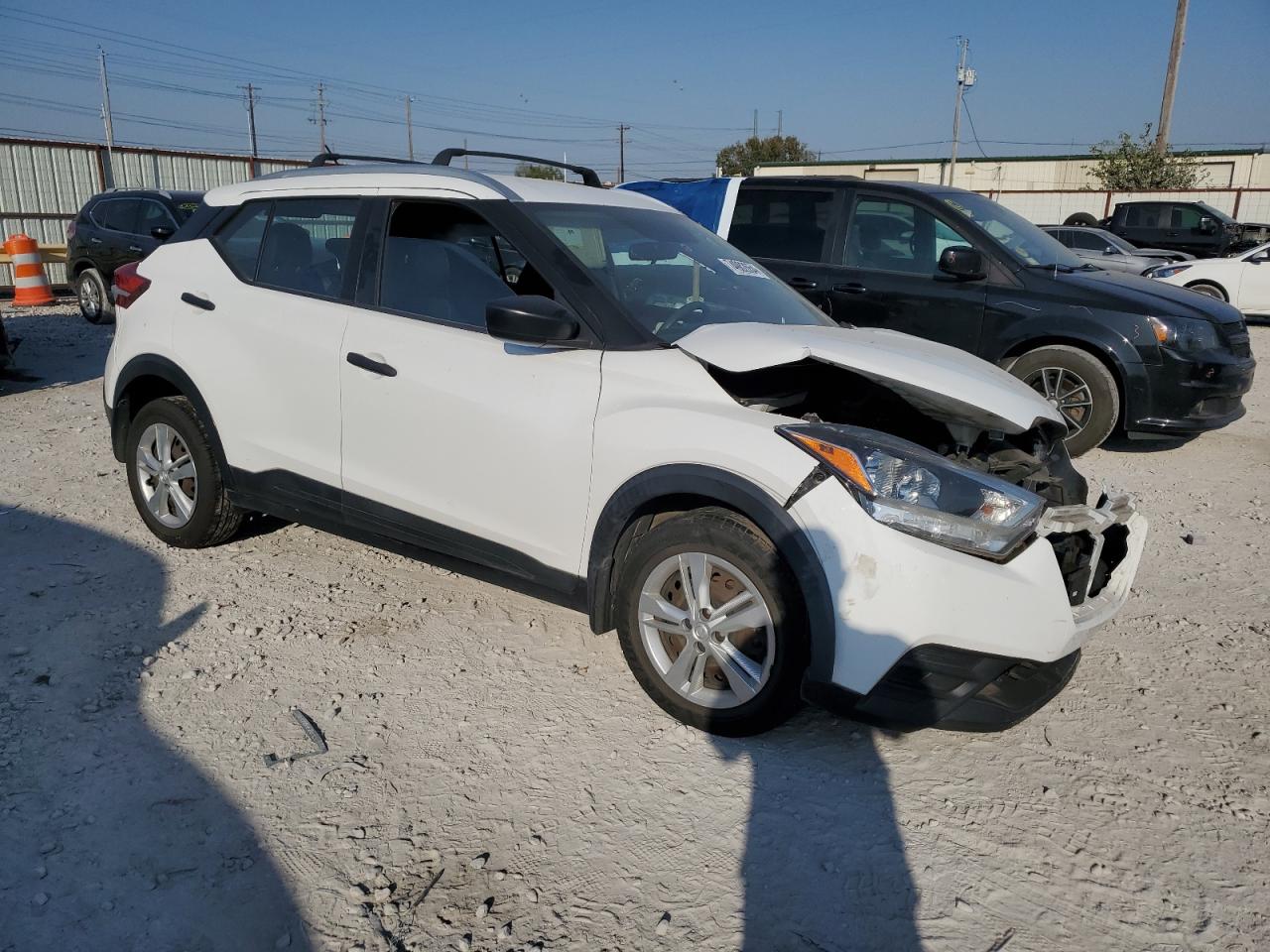 2018 Nissan Kicks VIN 3N1CP5CU0JL509002 Copart auction photo, front end / side damage thumbnail 4