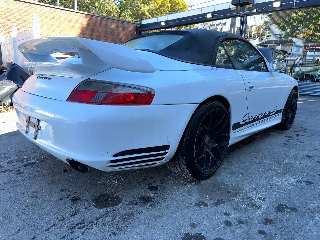 1999 Porsche 911 VIN WP0CA299XXS652517 Copart auction photo, minor dent/scratches / normal wear damage thumbnail 4