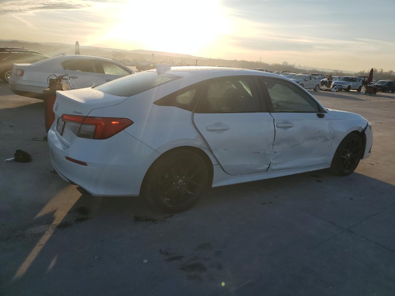 2022 Honda Civic VIN 2HGFE2F51NH517662 Copart auction photo, all over damage thumbnail 3