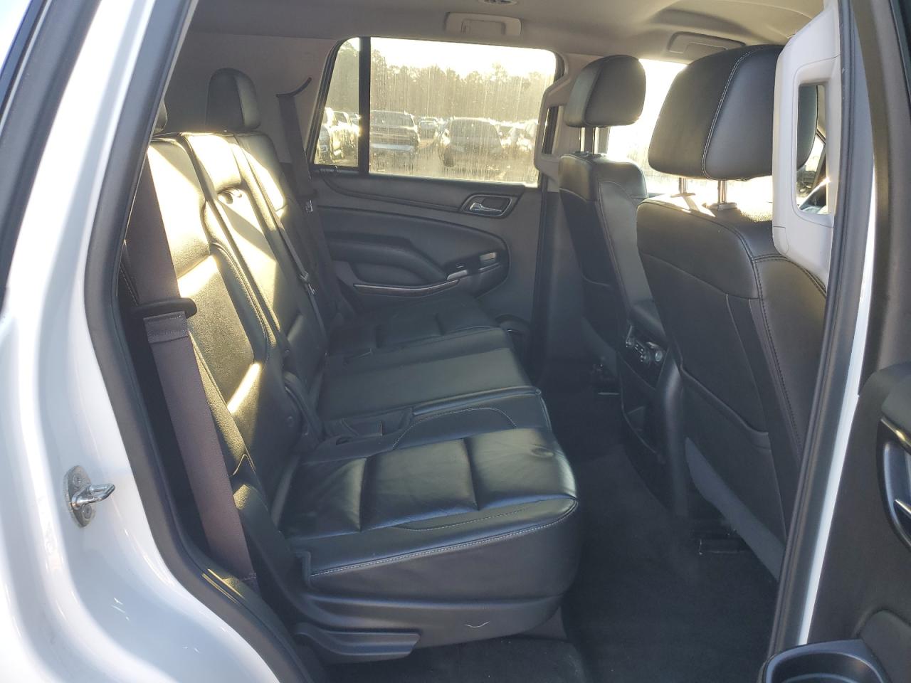 2016 Chevrolet Tahoe VIN 1GNSKBKC0GR258361 Copart auction photo, side / rear end damage thumbnail 12