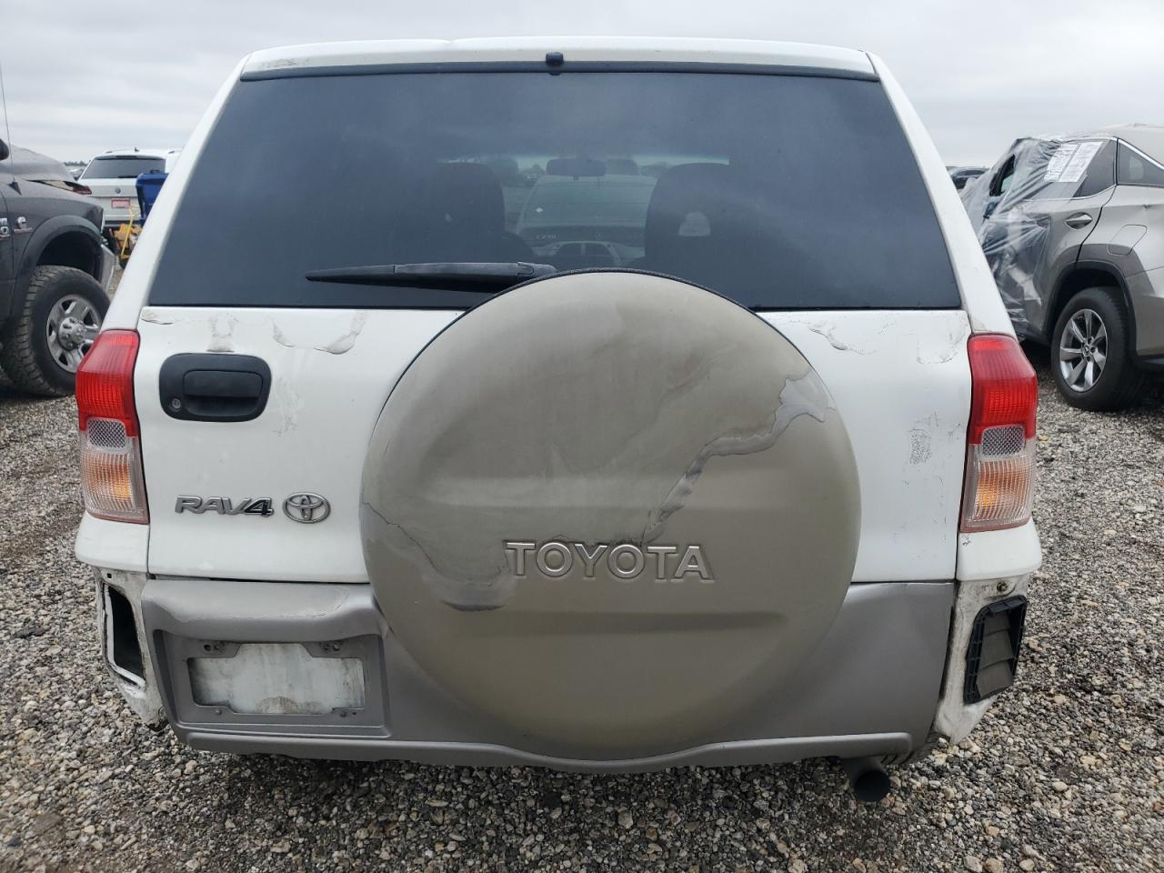 2002 Toyota RAV 4 VIN JTEGH20V426000402 Copart auction photo, rear end / minor dent/scratches damage thumbnail 6