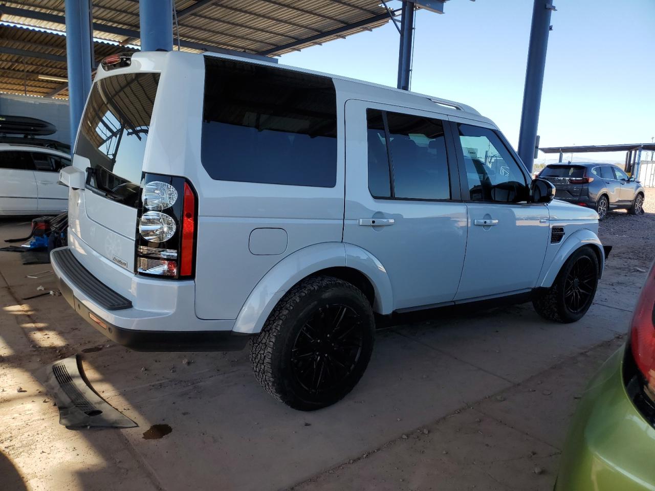 2016 Land Rover LR4 VIN SALAK2V61GA844455 Copart auction photo, front end damage thumbnail 3