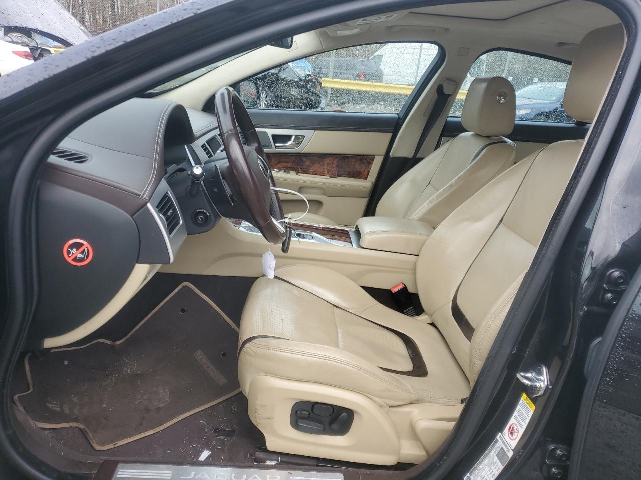 2015 Jaguar XF VIN SAJWJ0FF1F8U59309 Copart auction photo, front end damage thumbnail 7