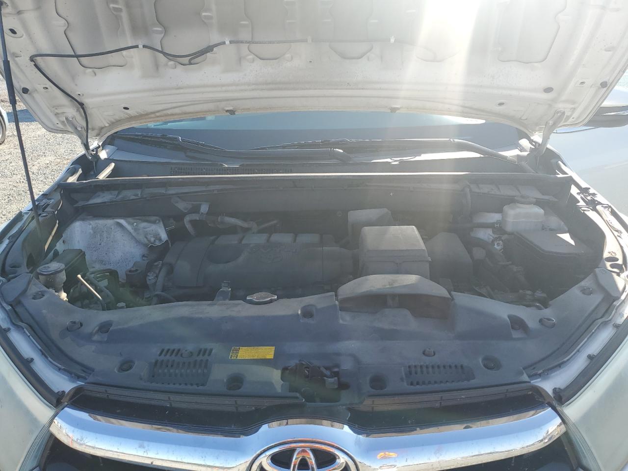 2016 Toyota Highlander VIN 5TDZARFH1GS017368 Copart auction photo, front end damage thumbnail 12