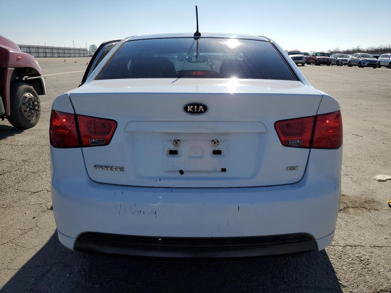2010 KIA Forte VIN KNAFU4A26A5267084 Copart auction photo, side / rear end damage thumbnail 6