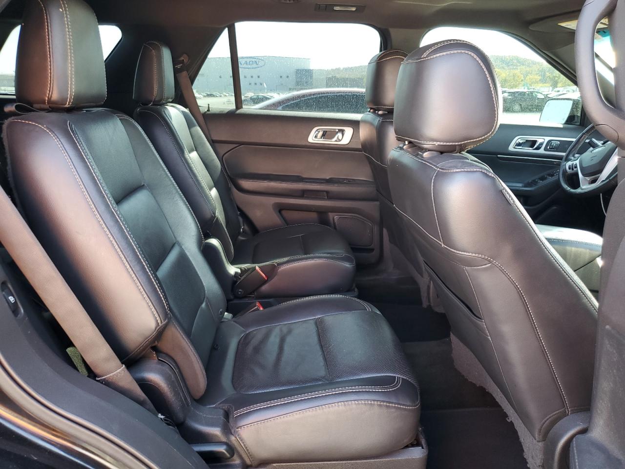 2015 Ford Explorer VIN 1FM5K8GT9FGC62707 Copart auction photo, side / minor dent/scratches damage thumbnail 11