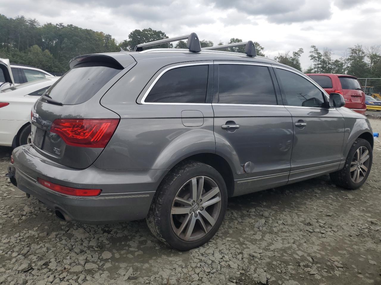 2015 Audi Q7 VIN WA1LGAFEXFD010676 Copart auction photo, rear end / side damage thumbnail 3
