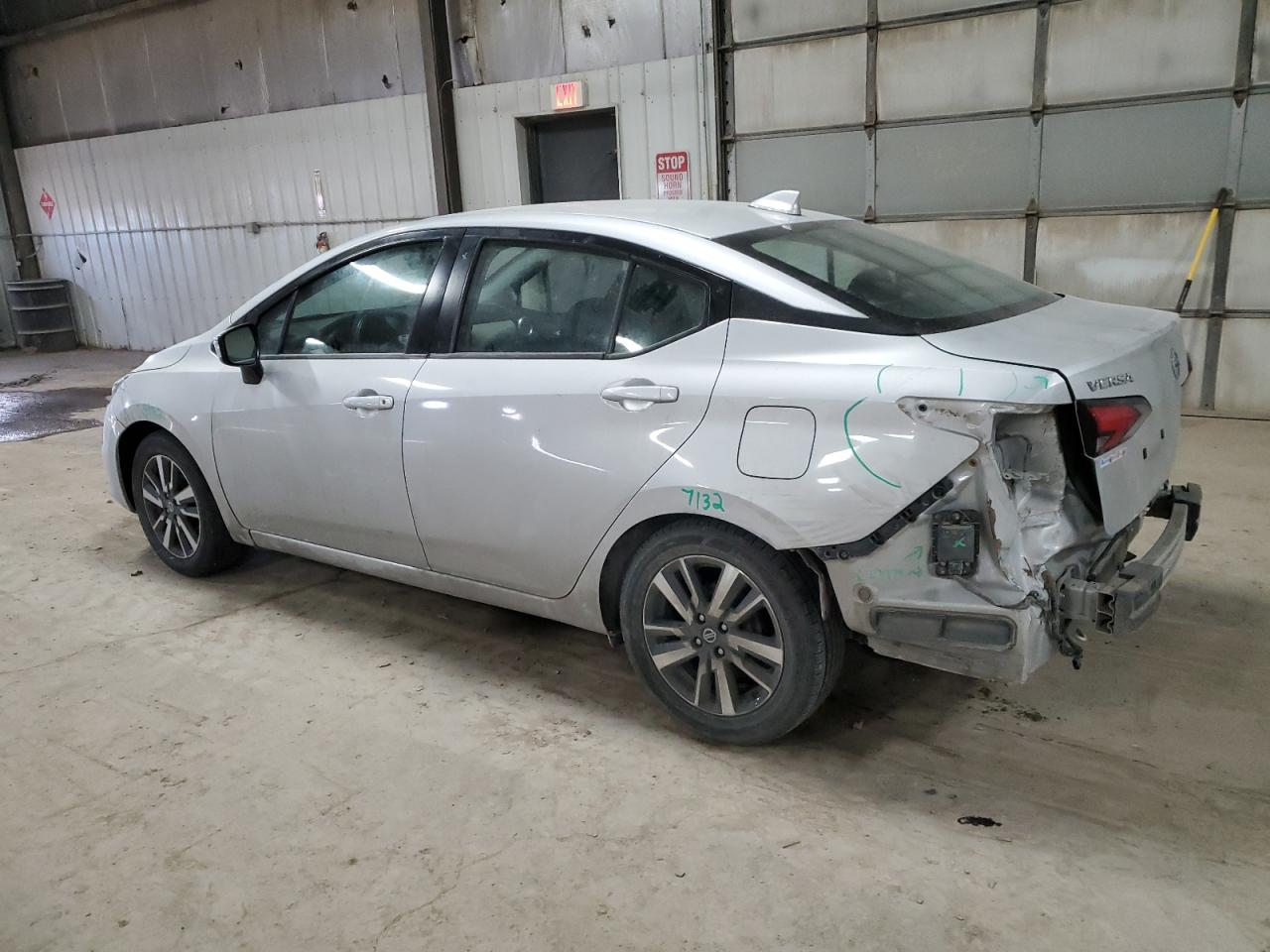 2021 Nissan Versa VIN 3N1CN8EVXML887779 Copart auction photo, rear end / minor dent/scratches damage thumbnail 2