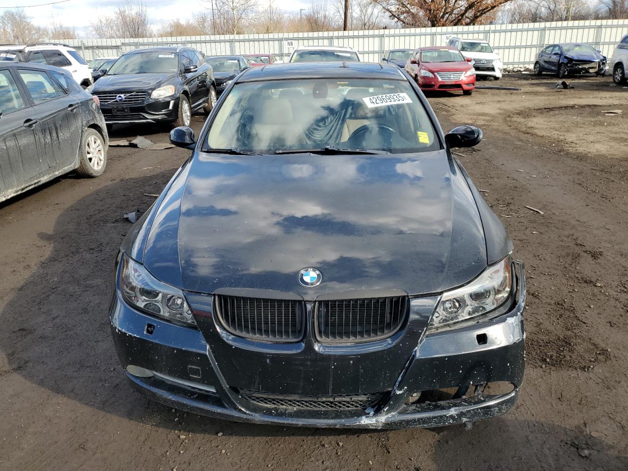 2007 BMW 3er VIN WBAVC73557KP32990 Copart auction photo, side / front end damage thumbnail 5