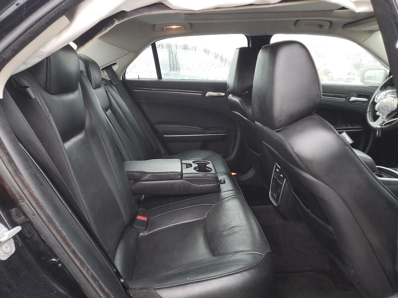 2018 Chrysler 300 VIN 2C3CCAKG2JH304579 Copart auction photo, front end / minor dent/scratches damage thumbnail 10