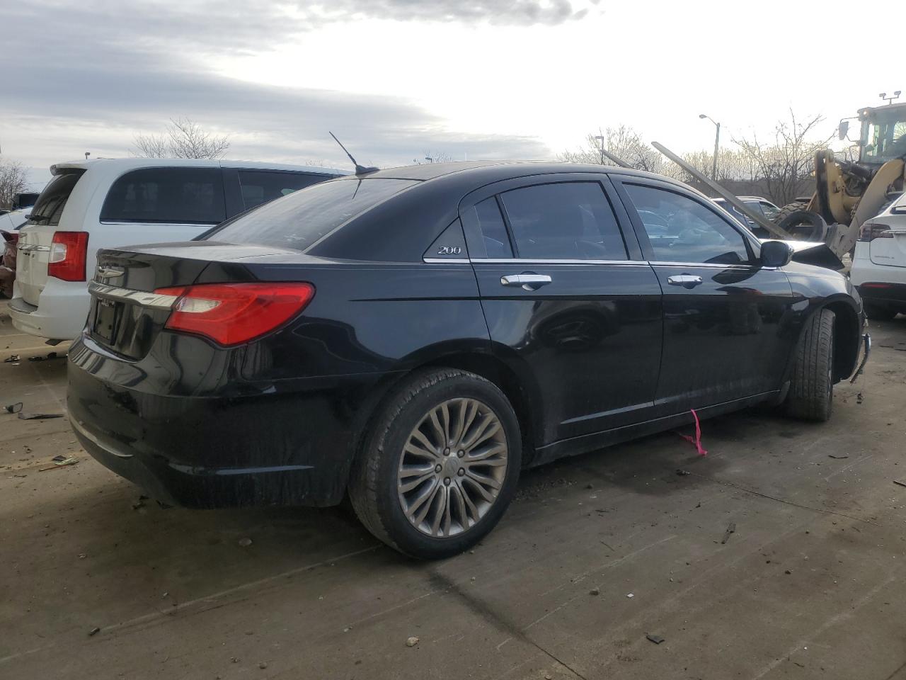 2013 Chrysler 200 VIN 1C3CCBCG7DN524526 Copart auction photo, front end damage thumbnail 3