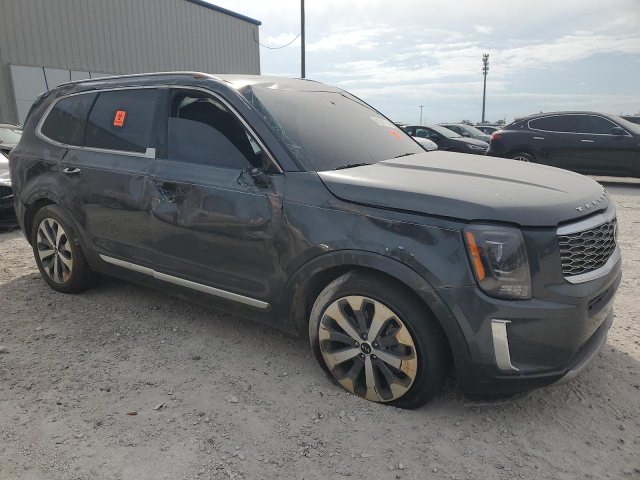 2020 KIA Telluride VIN 5XYP64HC8LG013449 Copart auction photo, rollover damage thumbnail 4