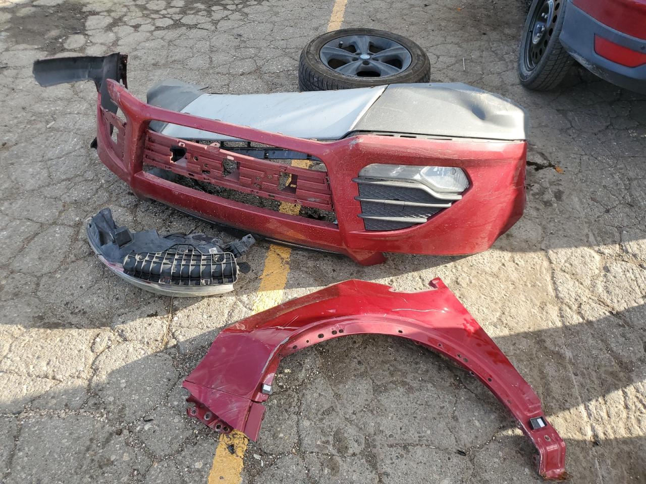 2014 Ford Escape VIN 1FMCU0GX1EUC95304 Copart auction photo, front end damage thumbnail 13