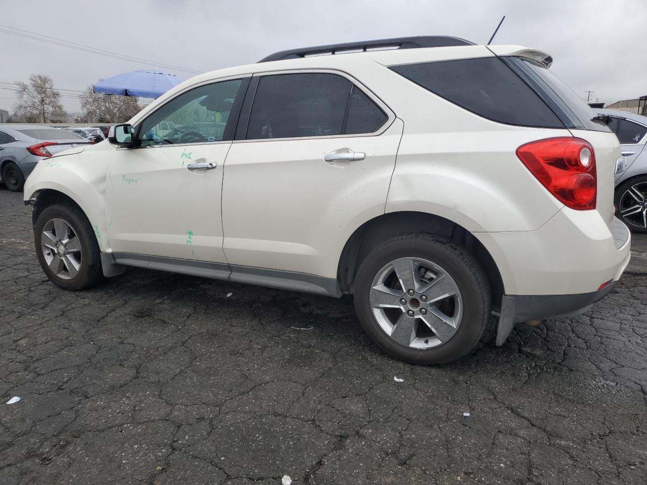 2015 Chevrolet Equinox VIN 1GNALBEK1FZ113632 Copart auction photo, front end / side damage thumbnail 2
