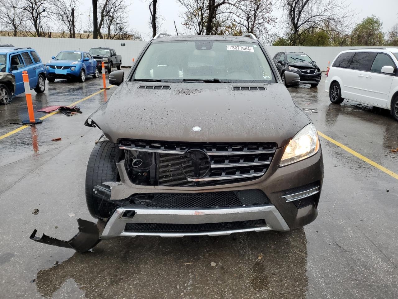 2014 Mercedes-Benz M-klasse VIN 4JGDA5HB6EA365183 Copart auction photo, front end damage thumbnail 5
