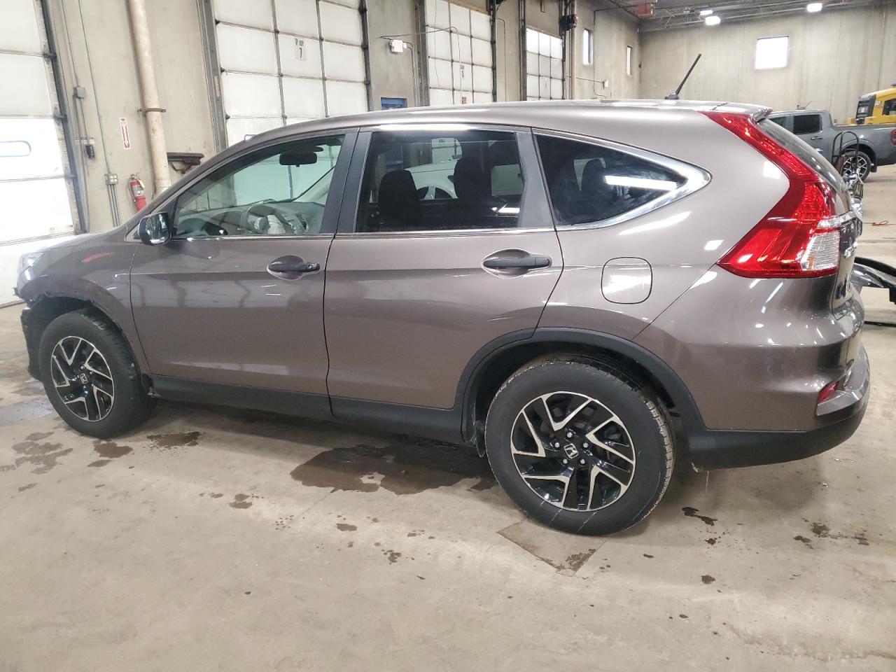 2016 Honda CR-V VIN 2HKRM3H43GH519920 Copart auction photo, front end damage thumbnail 2