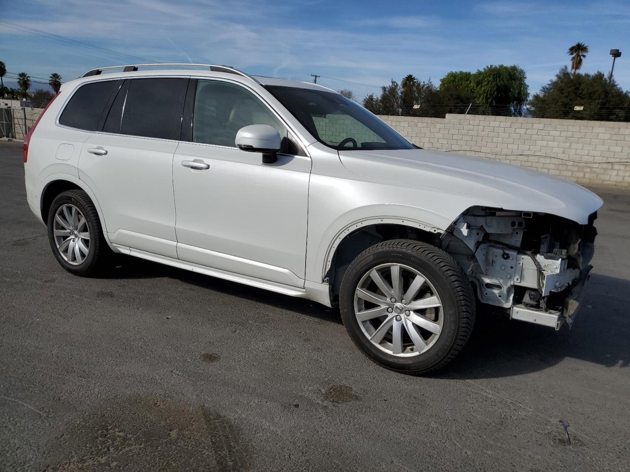 2018 Volvo XC90 VIN YV4A22PK6J1387986 Copart auction photo, front end damage thumbnail 4