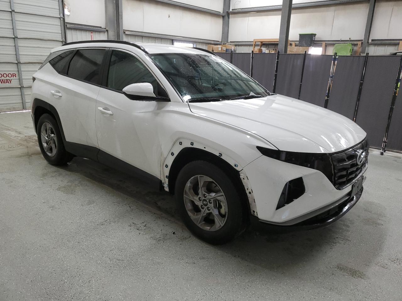 2024 Hyundai Tucson VIN 5NMJB3DE5RH299570 Copart auction photo, front end / side damage thumbnail 4