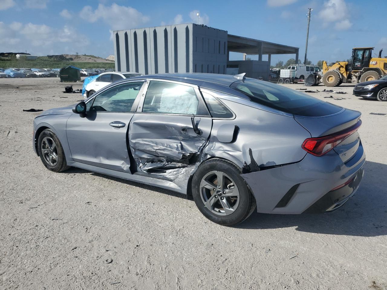 2022 KIA K5 VIN 5XXG14J27NG087713 Copart auction photo, side / rear end damage thumbnail 2