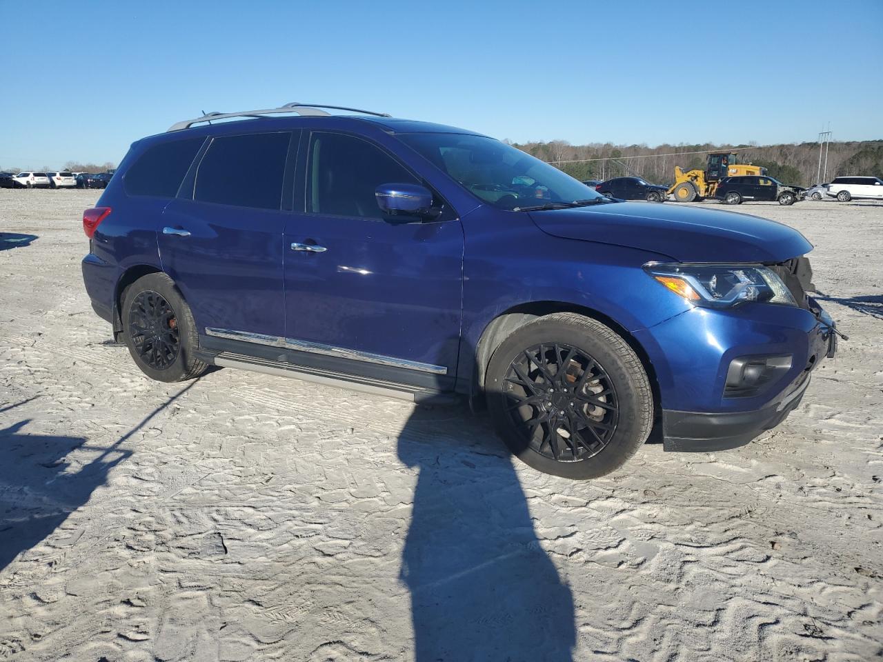 2017 Nissan Pathfinder VIN 5N1DR2MM9HC613451 Copart auction photo, front end damage thumbnail 4