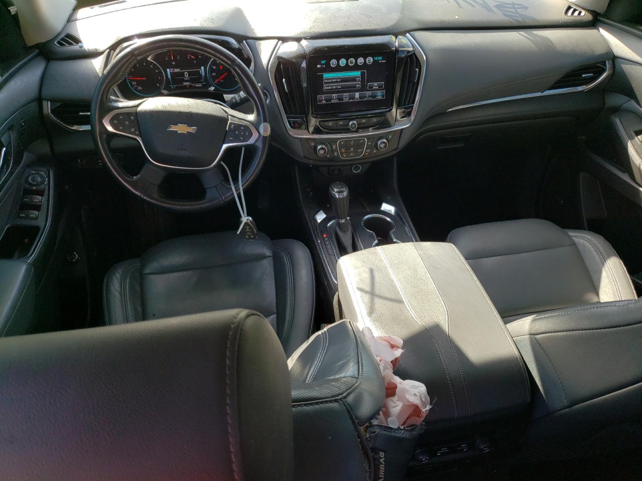 2018 Chevrolet Traverse VIN 1GNERKKW7JJ192190 Copart auction photo, front end damage thumbnail 8