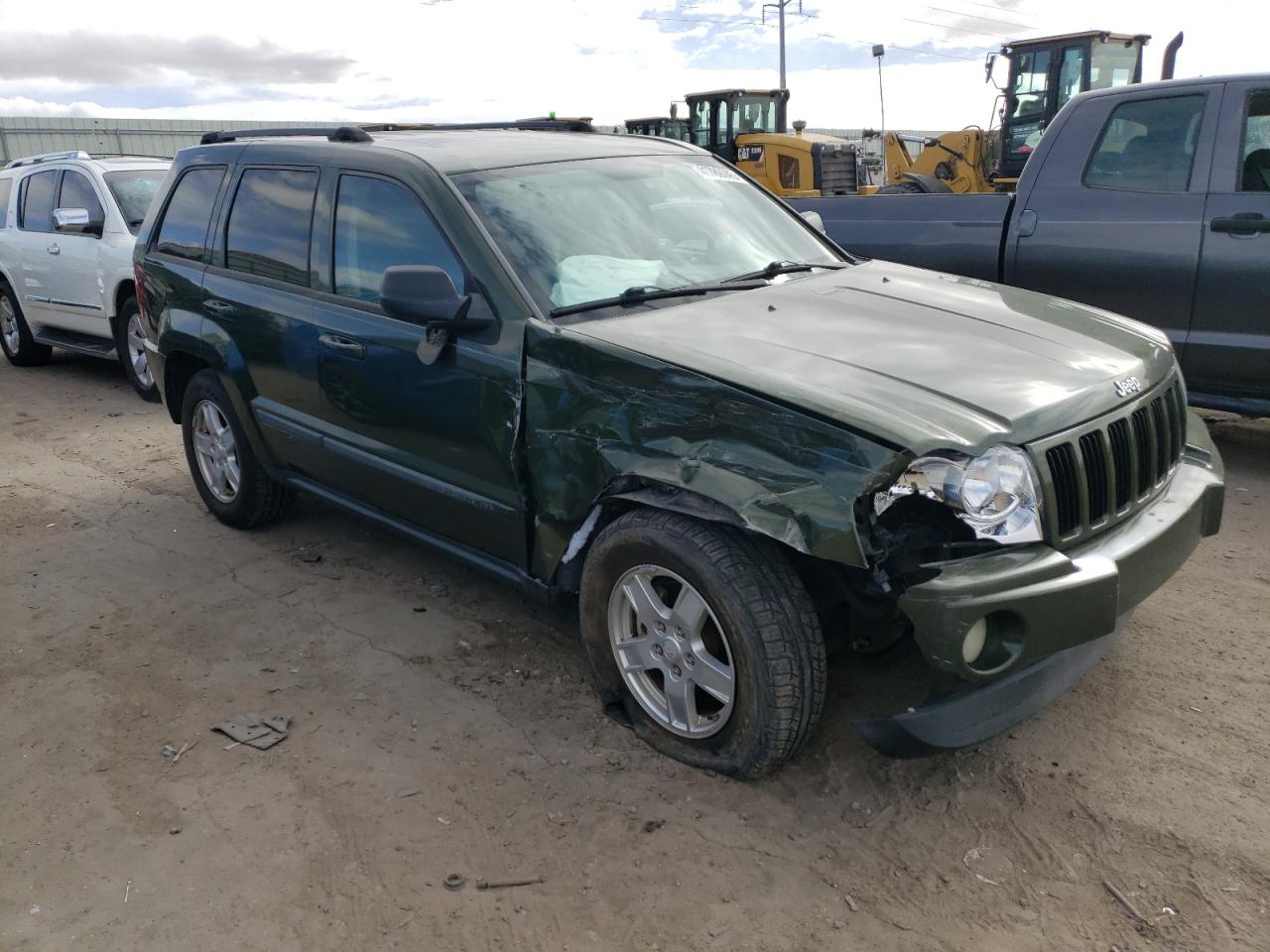 2007 Jeep Grand Cherokee VIN 1J8GR48K97C605833 Copart auction photo, front end / rear end damage thumbnail 4