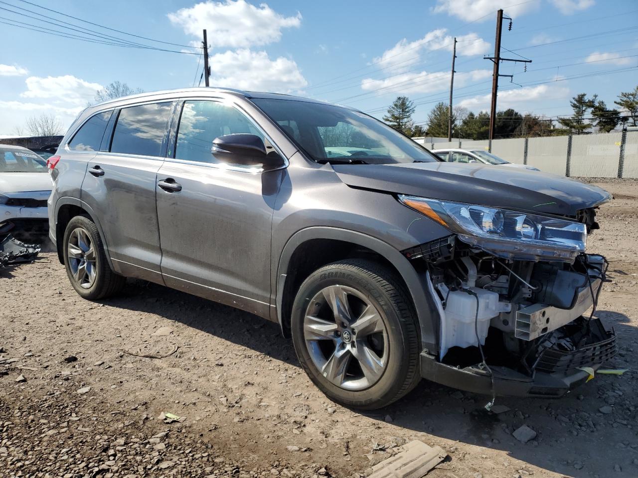 2018 Toyota Highlander VIN 5TDDZRFH7JS874059 Copart auction photo, front end / side damage thumbnail 4