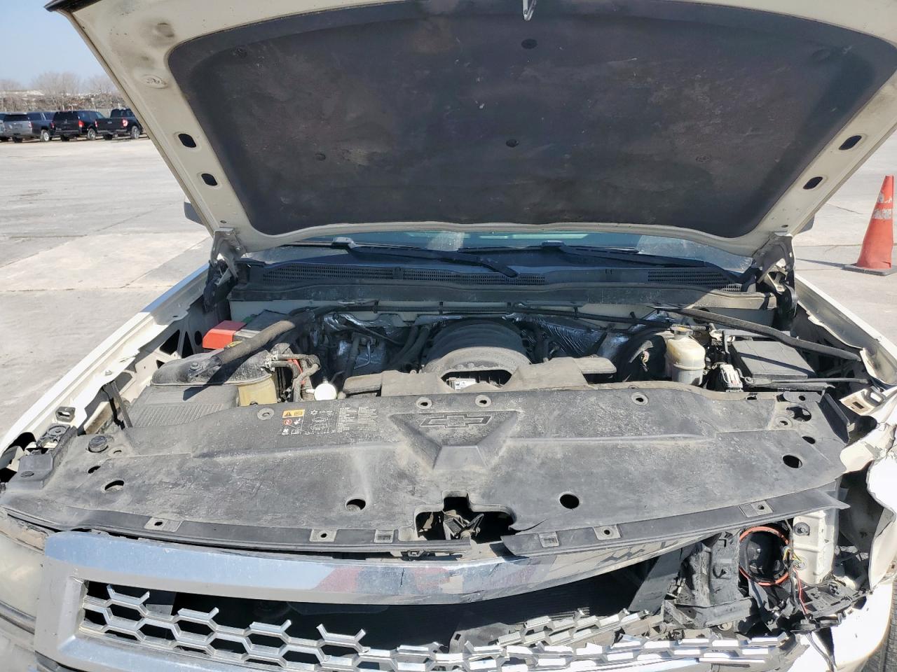 2015 Chevrolet Silverado VIN 3GCPCREC7FG172480 Copart auction photo, front end / side damage thumbnail 11