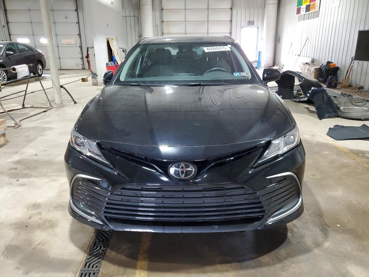 2022 Toyota Camry VIN 4T1C11AKXNU068169 Copart auction photo, rear end / minor dent/scratches damage thumbnail 5