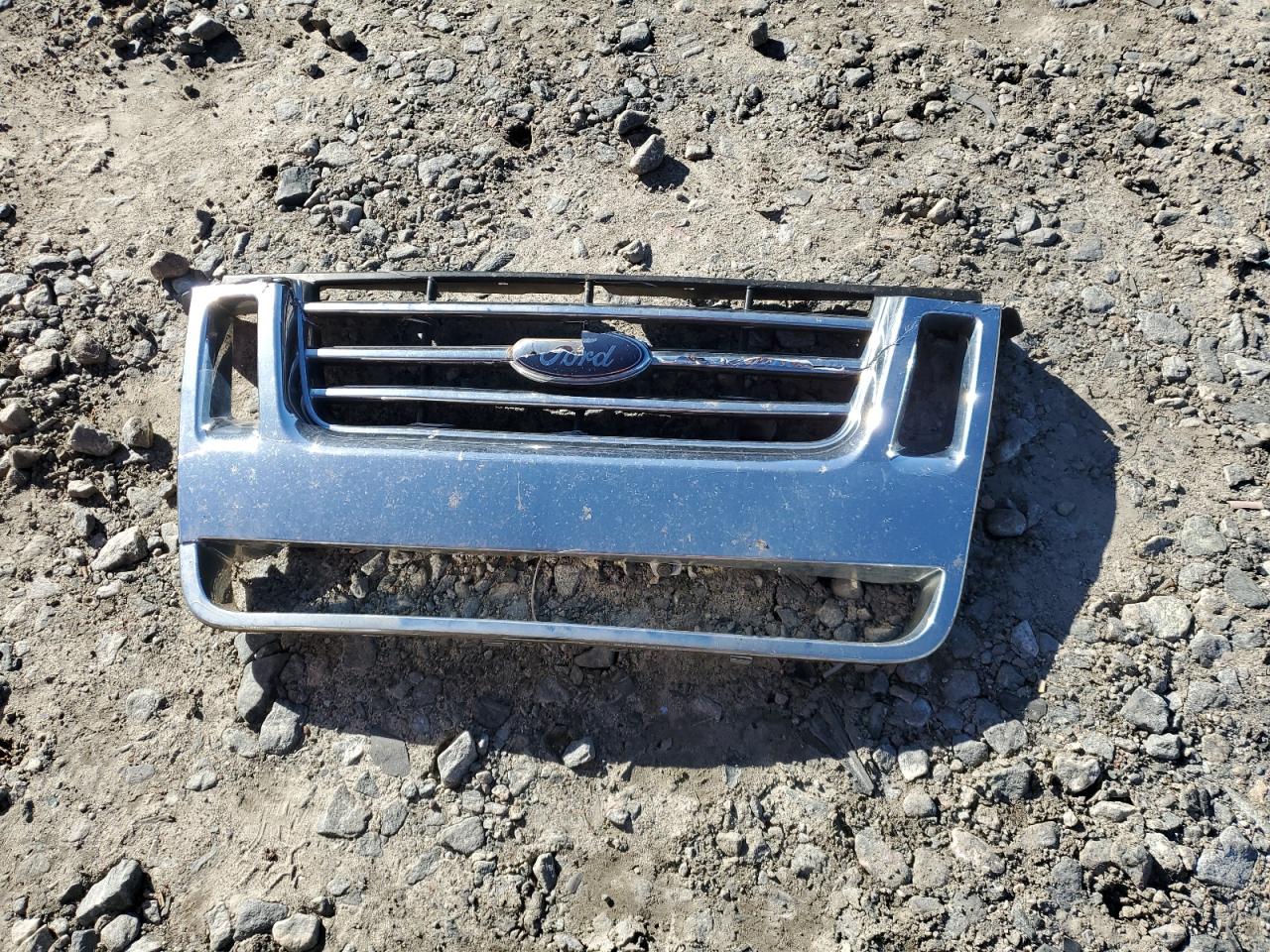 2006 Ford Explorer VIN 1FMEU64E26UA38572 Copart auction photo, front end damage thumbnail 13
