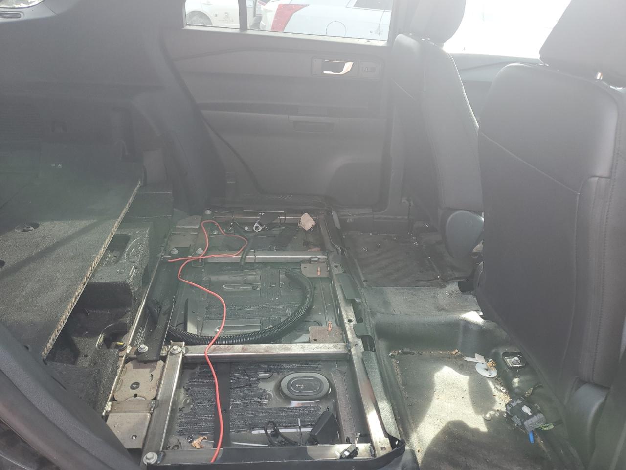 2021 Ford Explorer VIN 1FM5K8AB1MGC24093 Copart auction photo, stripped / mechanical damage thumbnail 11