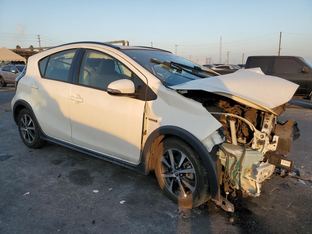 2018 Toyota Prius VIN JTDKDTB3XJ1603717 Copart auction photo, front end / undercarriage damage thumbnail 4