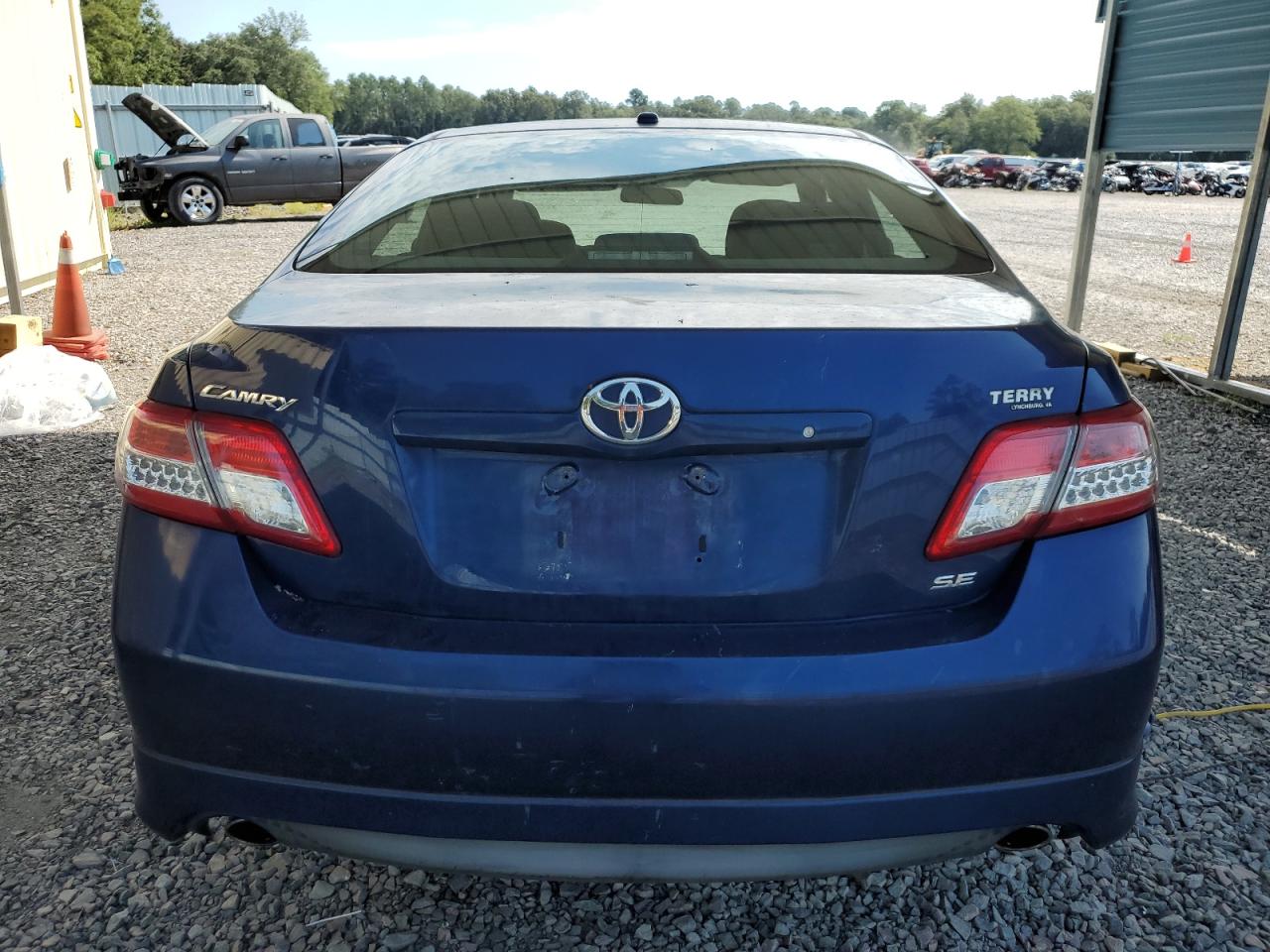2011 Toyota Camry VIN 4T1BF3EK3BU768405 Copart auction photo, front end / side damage thumbnail 6