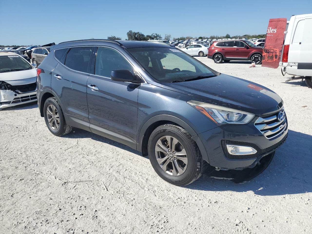 2014 Hyundai Santa Fe VIN 5XYZU3LB4EG229552 Copart auction photo, front end damage thumbnail 4