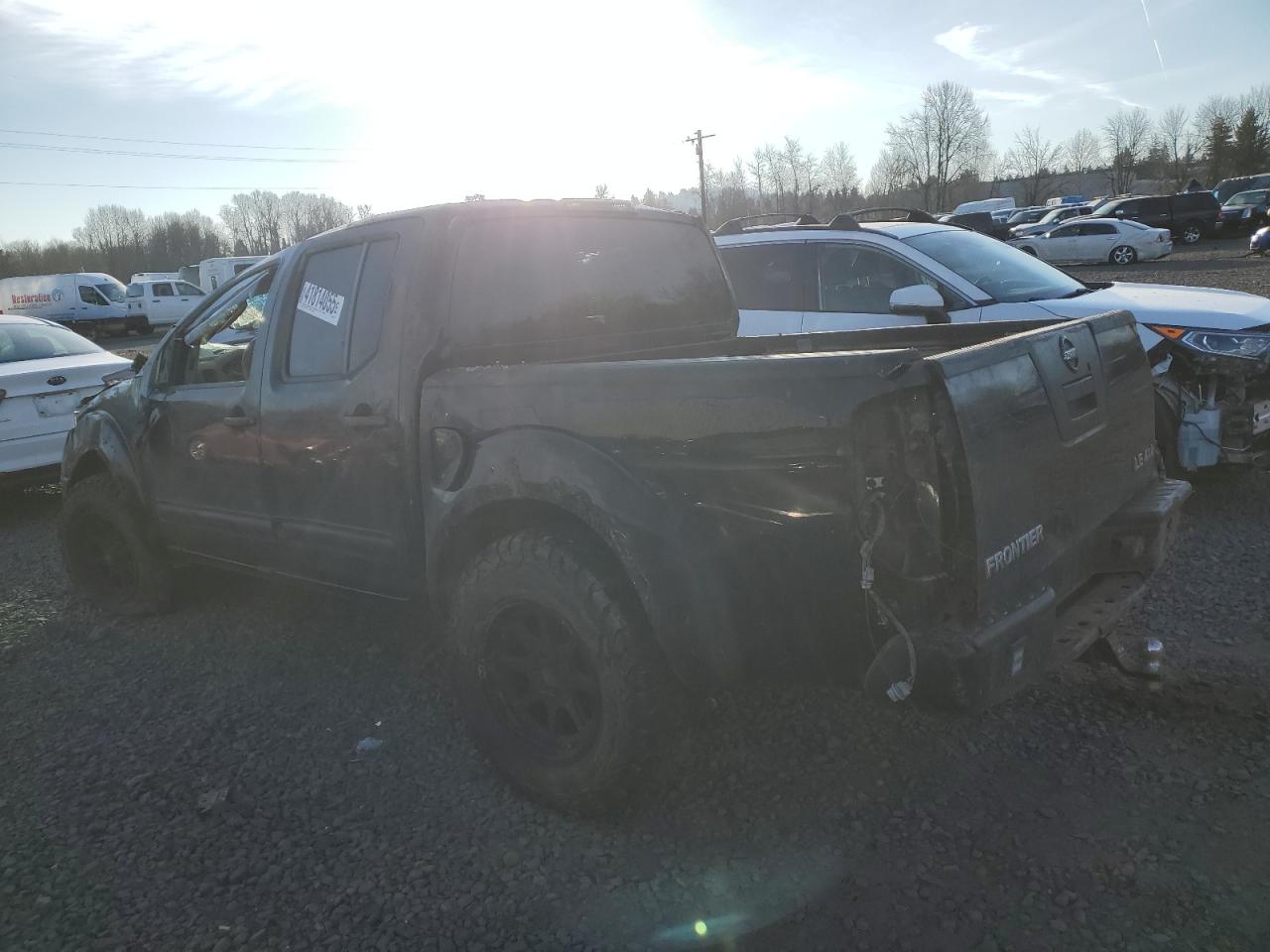 2005 Nissan Navara (Frontier) VIN 1N6AD07W65C446918 Copart auction photo, rollover damage thumbnail 2