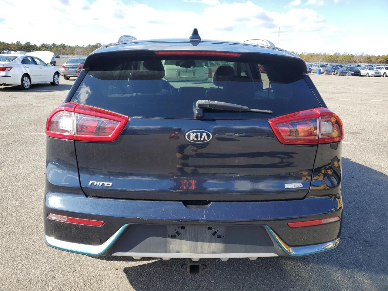 2019 KIA Niro VIN KNDCD3LD2K5235717 Copart auction photo, side / rear end damage thumbnail 6