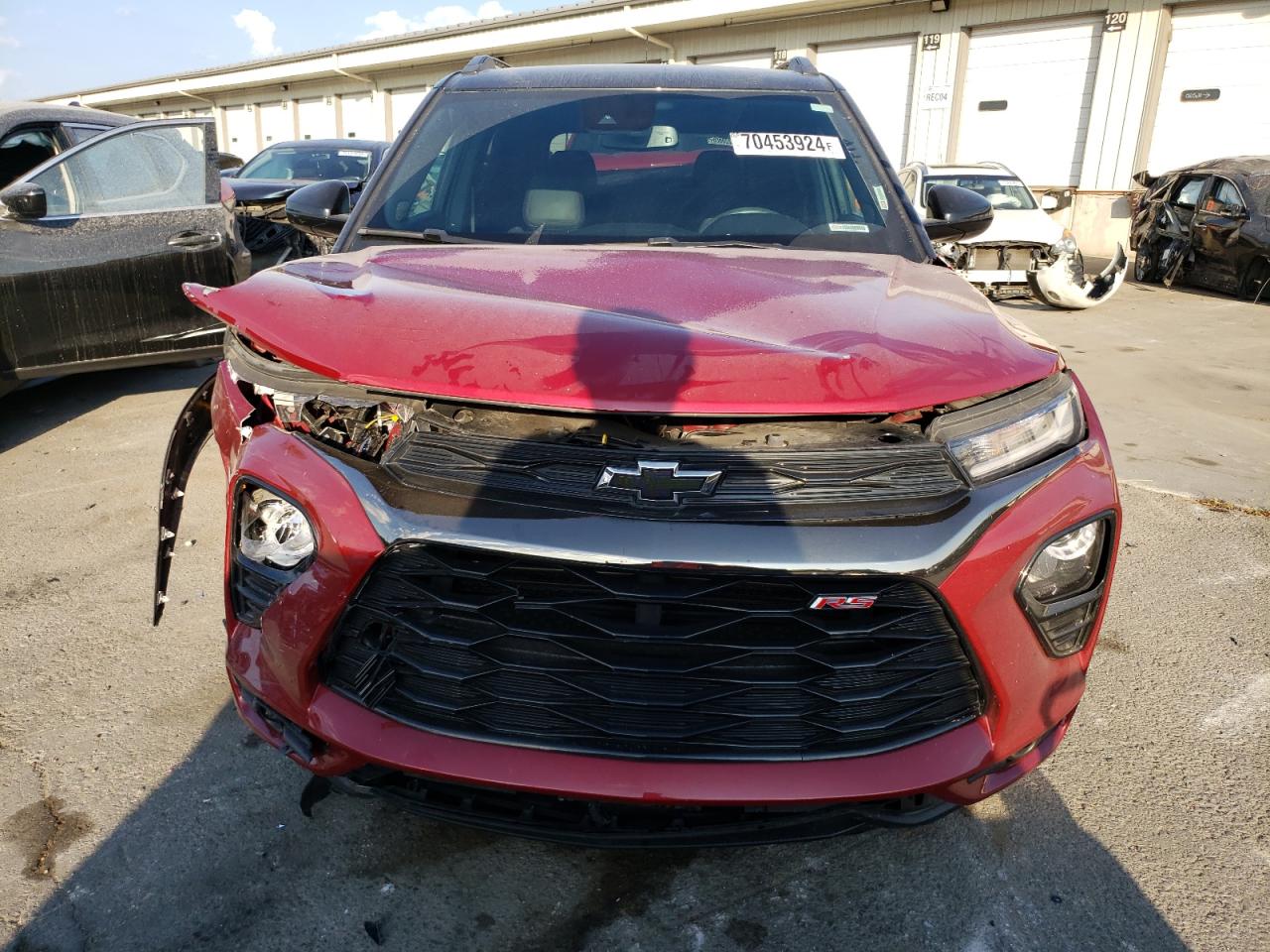 2021 Chevrolet TrailBlazer VIN KL79MTSLXMB124241 Copart auction photo, front end / minor dent/scratches damage thumbnail 5