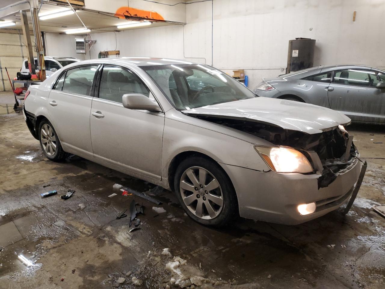 2006 Toyota Avalon VIN 4T1BK36B96U135469 Copart auction photo, rear end / front end damage thumbnail 4
