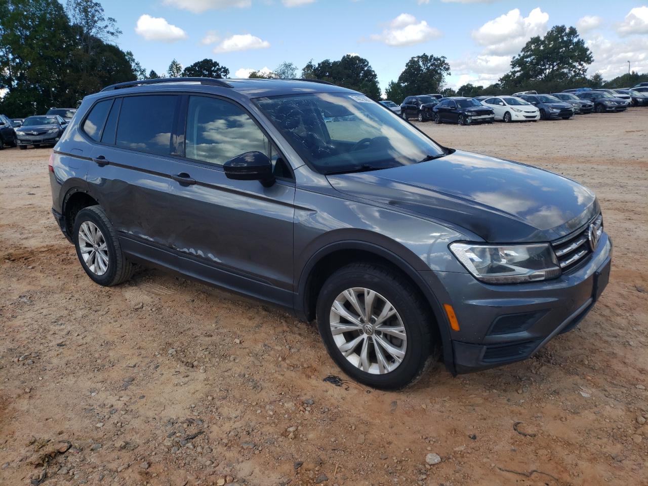 2019 Volkswagen Tiguan VIN 3VV0B7AX7KM098198 Copart auction photo, burn - engine / side damage thumbnail 4